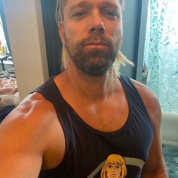 Meet your Posher, Posh - Picture 9 of 10